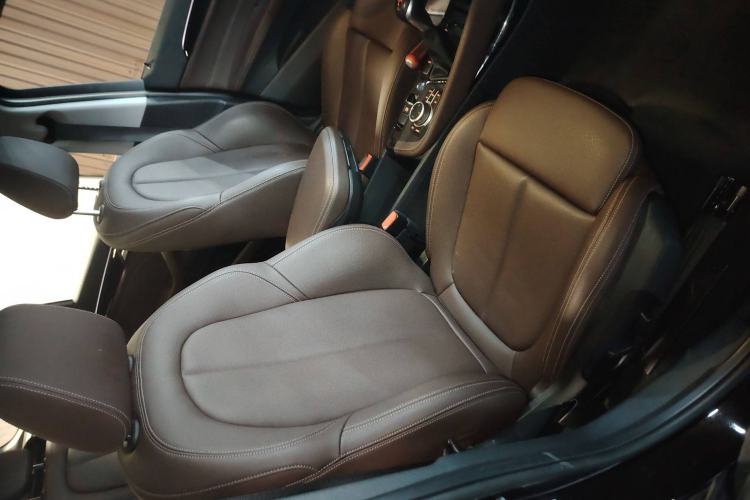 Used BMW X1 New Energy 2020 xDrive30Le Premium Edition Right Front Seat