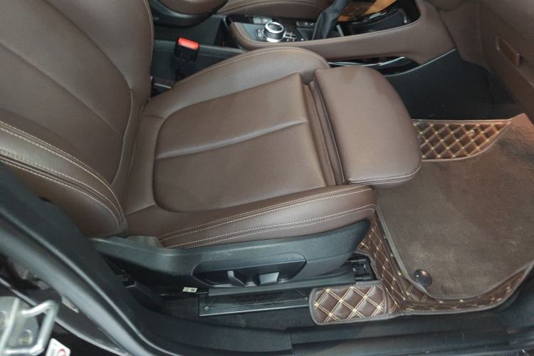Used BMW X1 New Energy 2020 xDrive30Le Premium Edition Right Front Seat