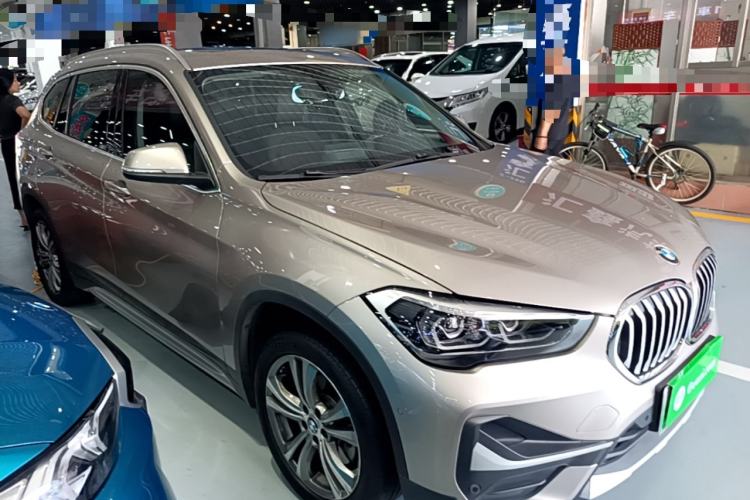 Used BMW X1 New Energy 2020 xDrive30Le Premium Edition Front Right 45 Deg