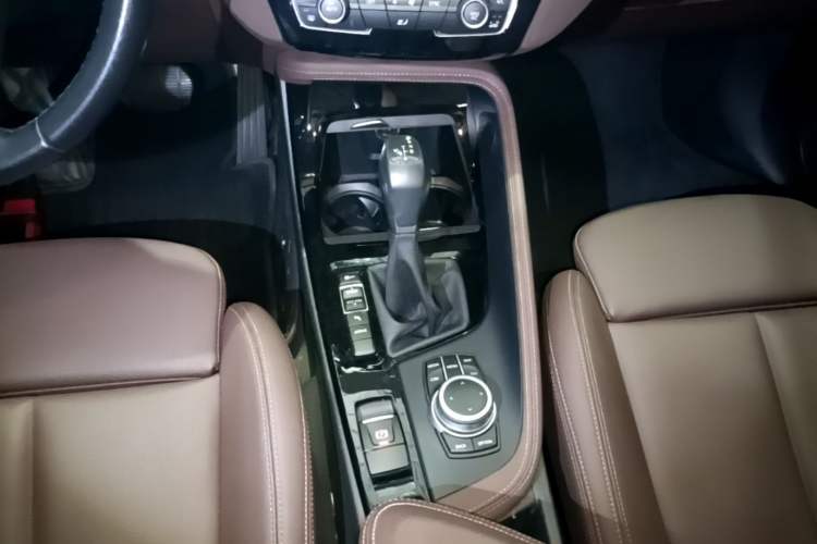 Used BMW X1 New Energy 2020 xDrive30Le Premium Edition Gear Lever