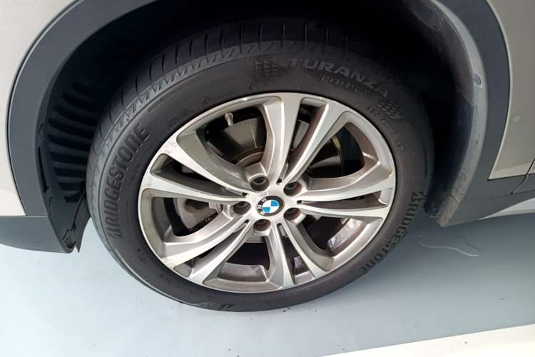 Used BMW X1 New Energy 2020 xDrive30Le Premium Edition Left Front Wheel Hub