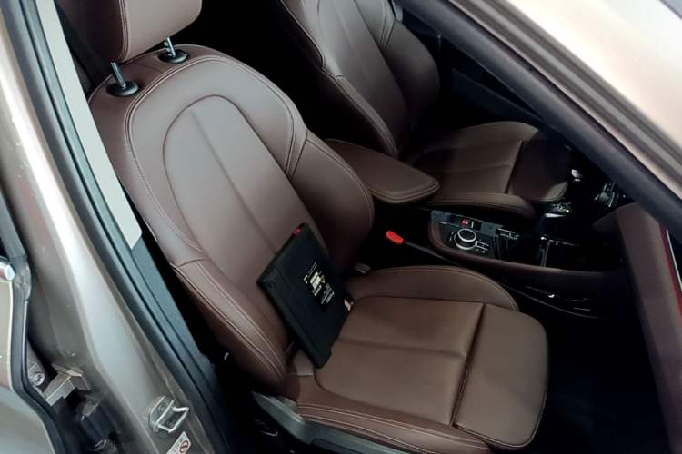 Used BMW X1 New Energy 2020 xDrive30Le Premium Edition Right Front Seat