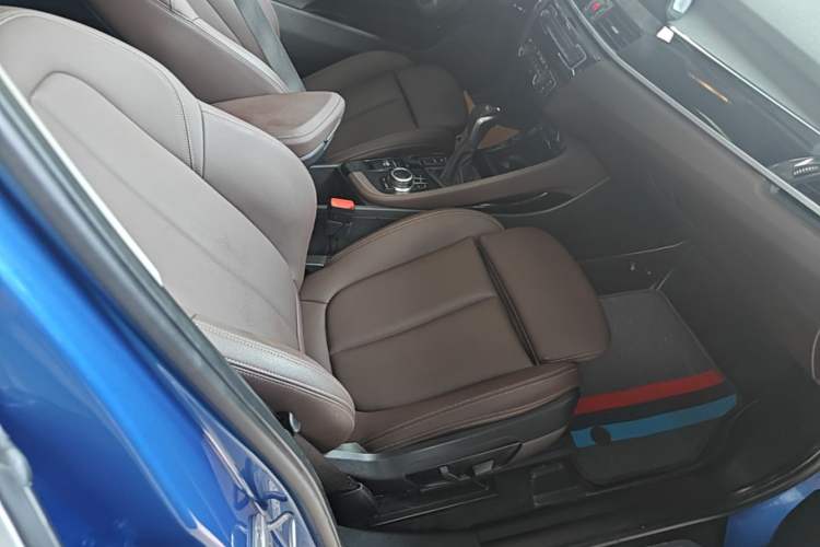 Used BMW X1 New Energy 2020 xDrive30Le Premium Edition Right Front Seat