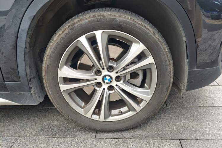Used BMW X1 New Energy 2020 xDrive30Le Premium Edition Right Front Wheel Hub