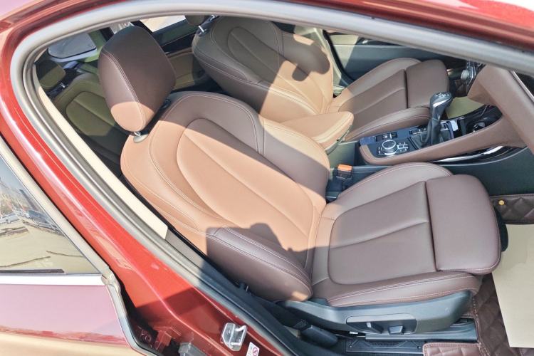 Used BMW X1 New Energy 2020 xDrive30Le Premium Edition Right Front Seat
