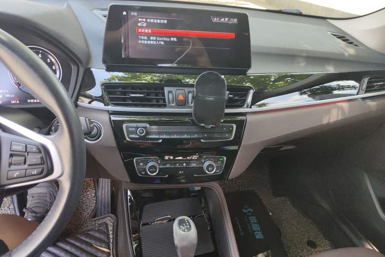 Used BMW X1 New Energy 2020 xDrive30Le Premium Edition Audio And AC Panel