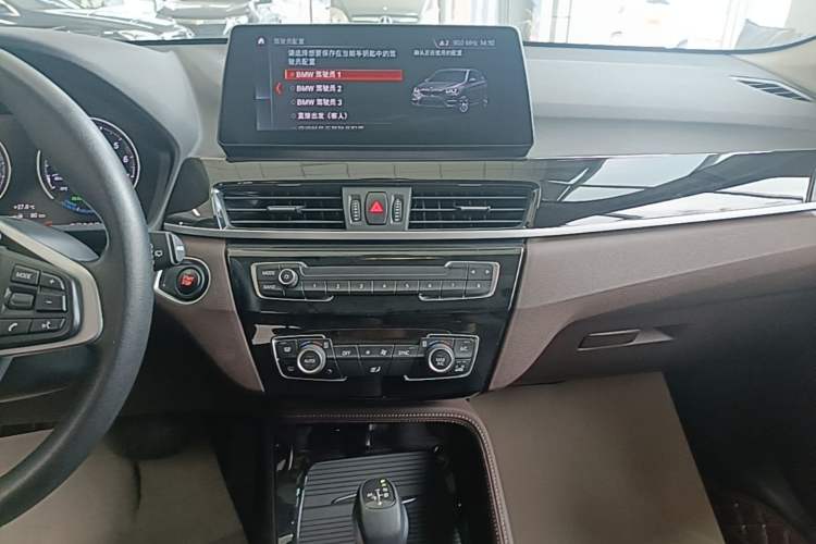 Used BMW X1 New Energy 2020 xDrive30Le Premium Edition Audio And AC Panel