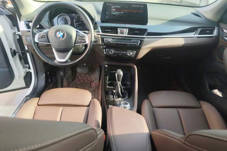 Used BMW X1 New Energy 2020 xDrive30Le Premium Edition Center Console