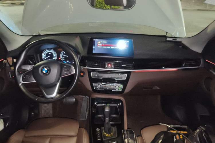 Used BMW X1 New Energy 2020 xDrive30Le Premium Edition Center Console