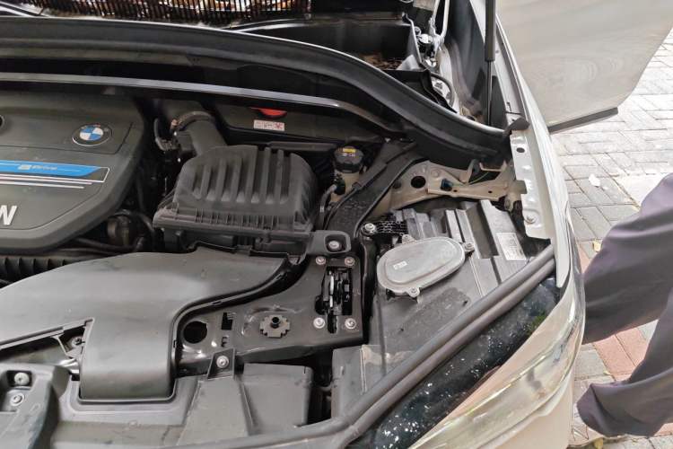 Used BMW X1 New Energy 2020 xDrive30Le Premium Edition Engine Bay Left
