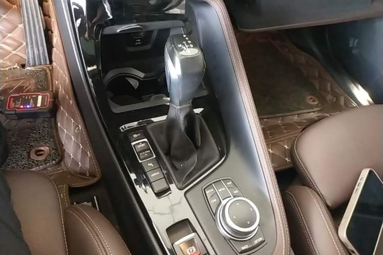 Used BMW X1 New Energy 2020 xDrive30Le Premium Edition Gear Lever