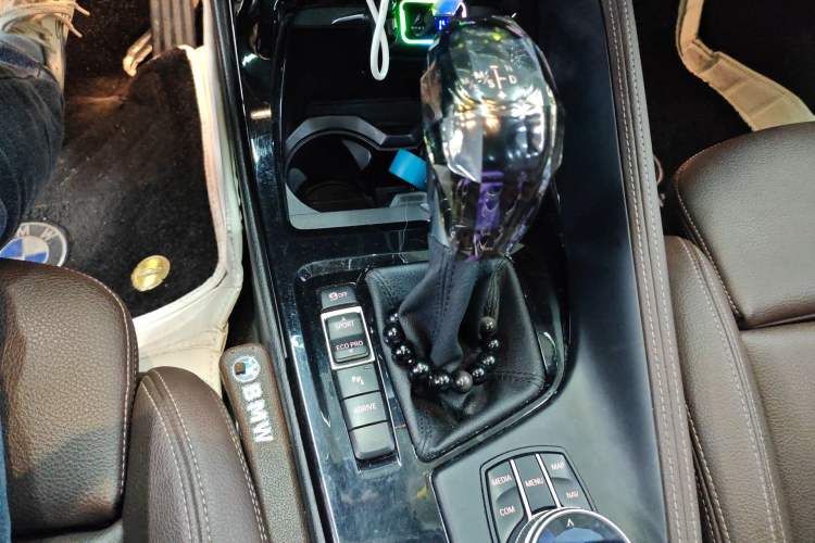 Used BMW X1 New Energy 2020 xDrive30Le Premium Edition Gear Lever