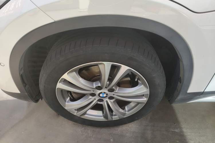 Used BMW X1 New Energy 2020 xDrive30Le Premium Edition Left Front Wheel Hub