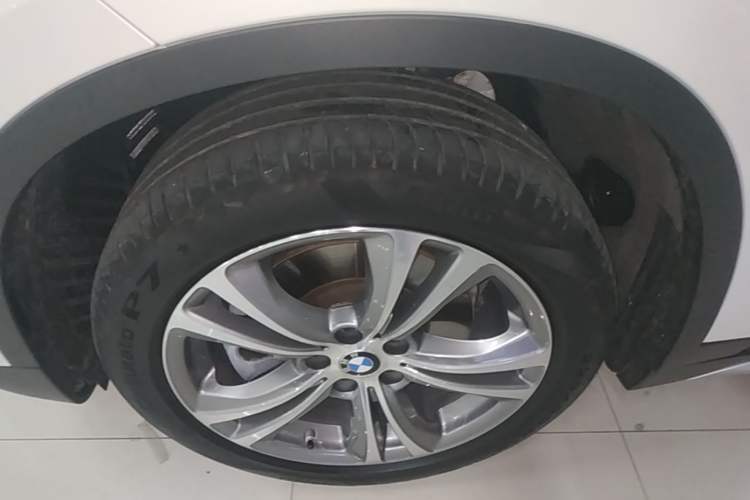 Used BMW X1 New Energy 2020 xDrive30Le Premium Edition Left Front Wheel Hub
