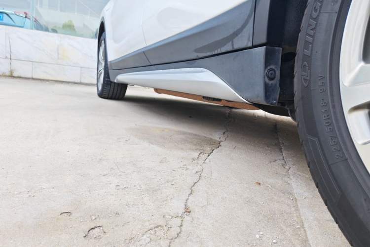Used BMW X1 New Energy 2020 xDrive30Le Premium Edition Left Side Sill