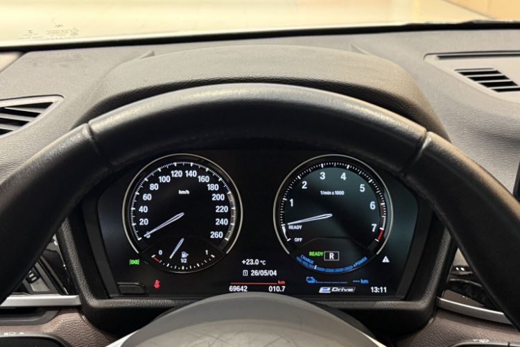 Used BMW X1 New Energy 2020 xDrive30Le Premium Edition Odometer Close Up