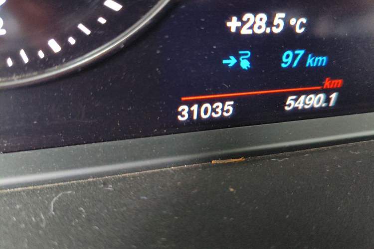 Used BMW X1 New Energy 2020 xDrive30Le Premium Edition Odometer Close Up