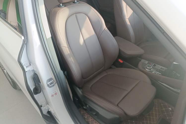 Used BMW X1 New Energy 2020 xDrive30Le Premium Edition Right Front Seat