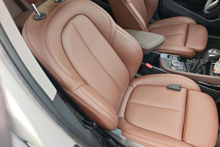 Used BMW X1 New Energy 2020 xDrive30Le Premium Edition Right Front Seat