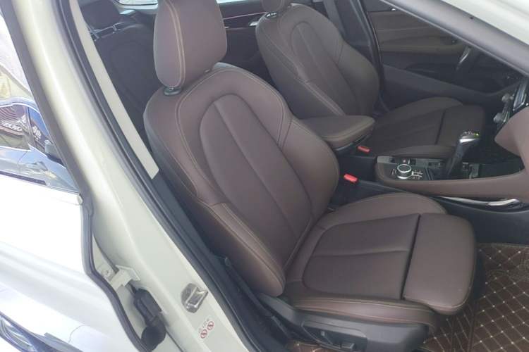 Used BMW X1 New Energy 2020 xDrive30Le Premium Edition Right Front Seat