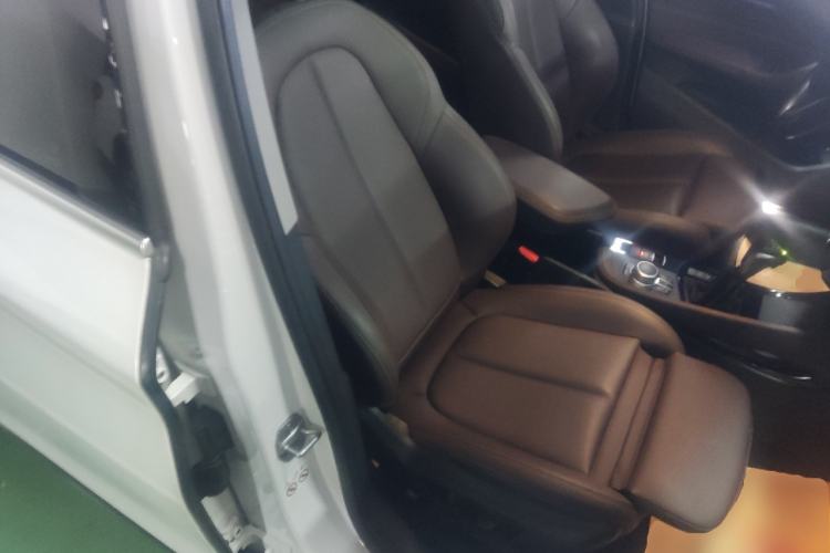 Used BMW X1 New Energy 2020 xDrive30Le Premium Edition Right Front Seat