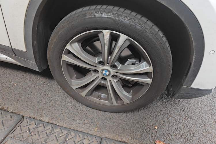 Used BMW X1 New Energy 2020 xDrive30Le Premium Edition Right Front Wheel Hub