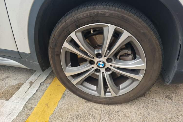 Used BMW X1 New Energy 2020 xDrive30Le Premium Edition Right Front Wheel Hub