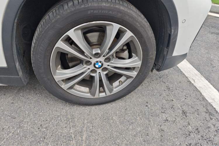 Used BMW X1 New Energy 2020 xDrive30Le Premium Edition Right Front Wheel Hub