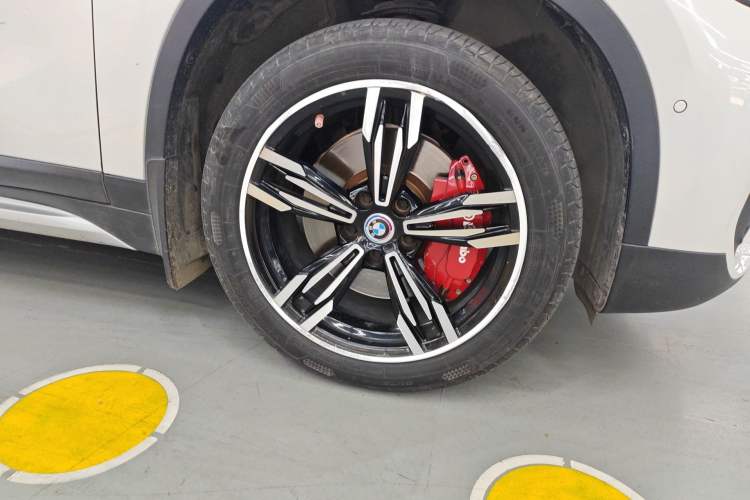Used BMW X1 New Energy 2020 xDrive30Le Premium Edition Right Front Wheel Hub