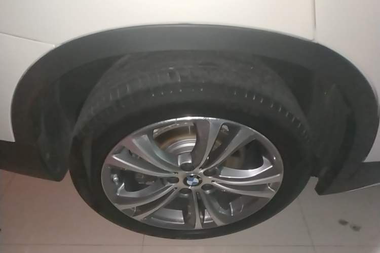 Used BMW X1 New Energy 2020 xDrive30Le Premium Edition Right Rear Wheel Hub