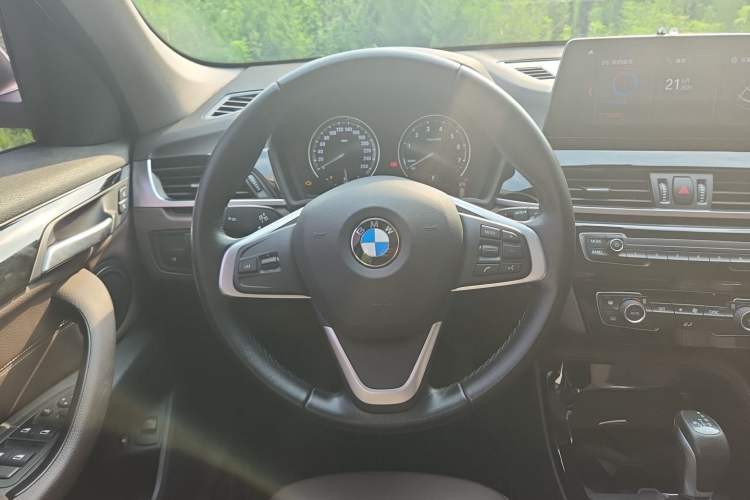 Used BMW X1 New Energy 2020 xDrive30Le Premium Edition Steering Wheel