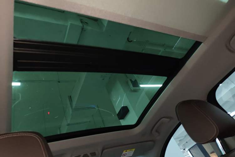 Used BMW X1 New Energy 2021 xDrive30Le Premium Edition Headliner