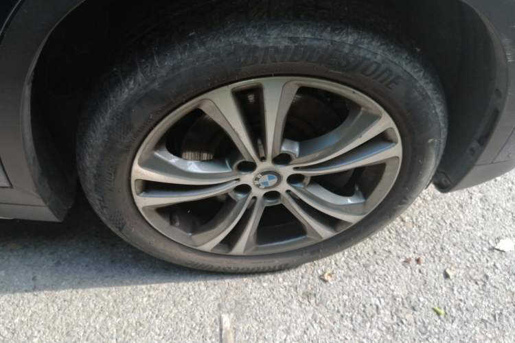 Used BMW X1 New Energy 2021 xDrive30Le Premium Edition Right Front Wheel Hub