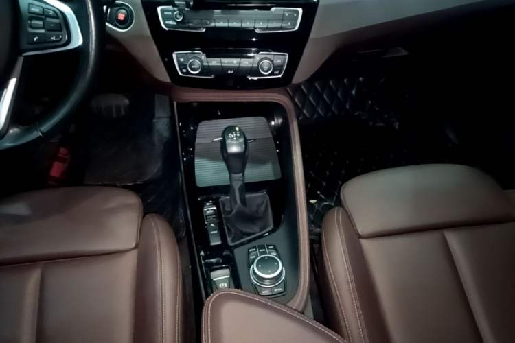 Used BMW X1 New Energy 2021 xDrive30Le Premium Edition Gear Lever