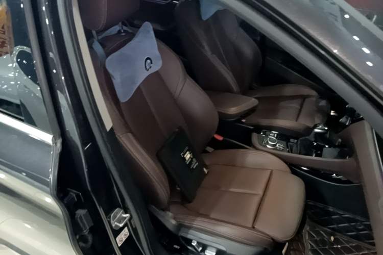 Used BMW X1 New Energy 2021 xDrive30Le Premium Edition Right Front Seat
