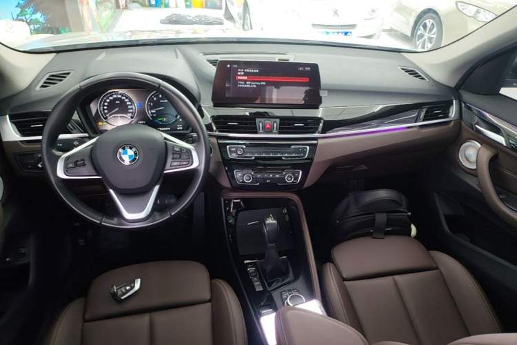 Used BMW X1 New Energy 2021 xDrive30Le Premium Edition Center Console