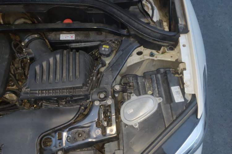 Used BMW X1 New Energy 2021 xDrive30Le Premium Edition Engine Bay Left