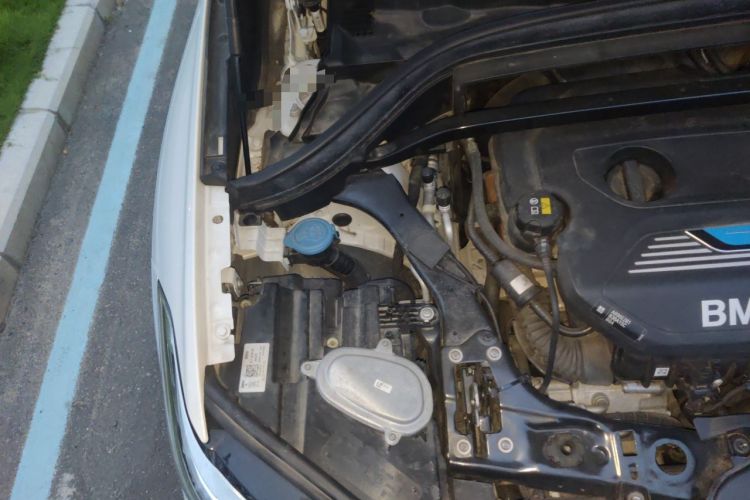 Used BMW X1 New Energy 2021 xDrive30Le Premium Edition Engine Bay Right
