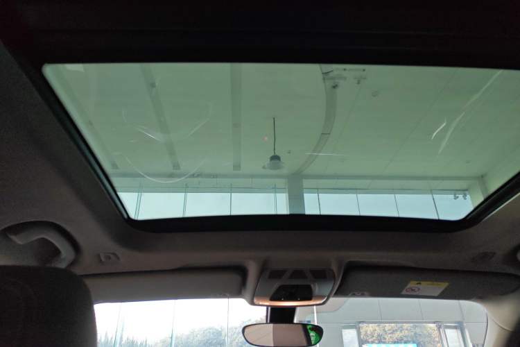 Used BMW X1 New Energy 2021 xDrive30Le Premium Edition Headliner