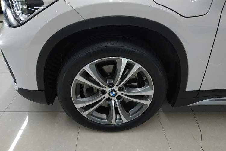 Used BMW X1 New Energy 2021 xDrive30Le Premium Edition Left Front Wheel Hub