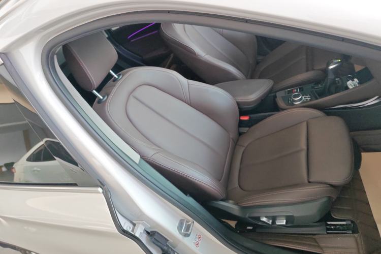 Used BMW X1 New Energy 2021 xDrive30Le Premium Edition Right Front Seat