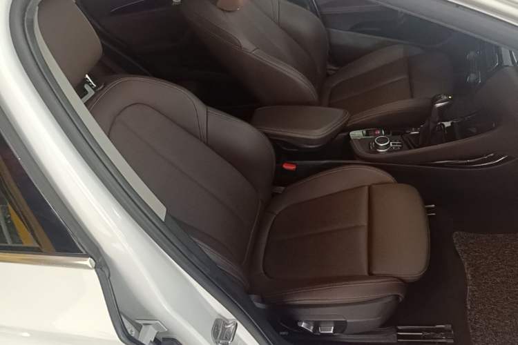Used BMW X1 New Energy 2021 xDrive30Le Premium Edition Right Front Seat