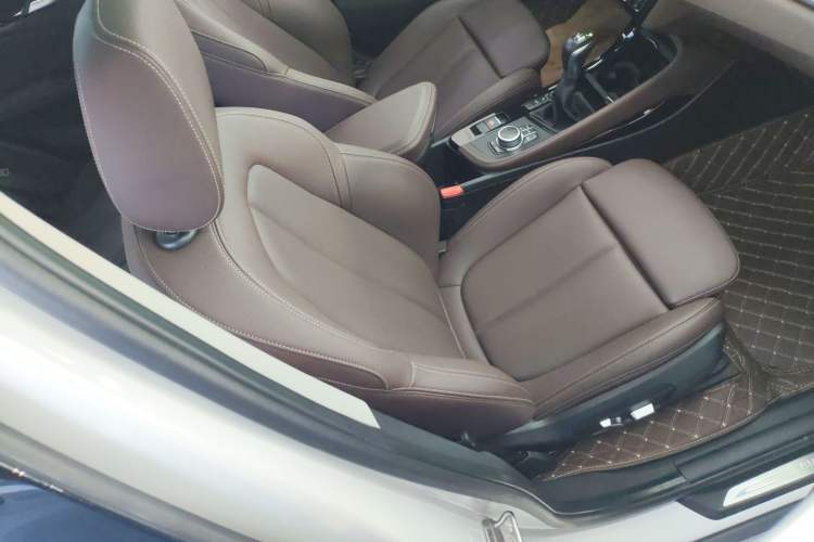 Used BMW X1 New Energy 2021 xDrive30Le Premium Edition Right Front Seat