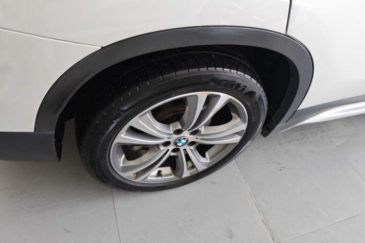 Used BMW X1 New Energy 2021 xDrive30Le Premium Edition Right Rear Wheel Hub