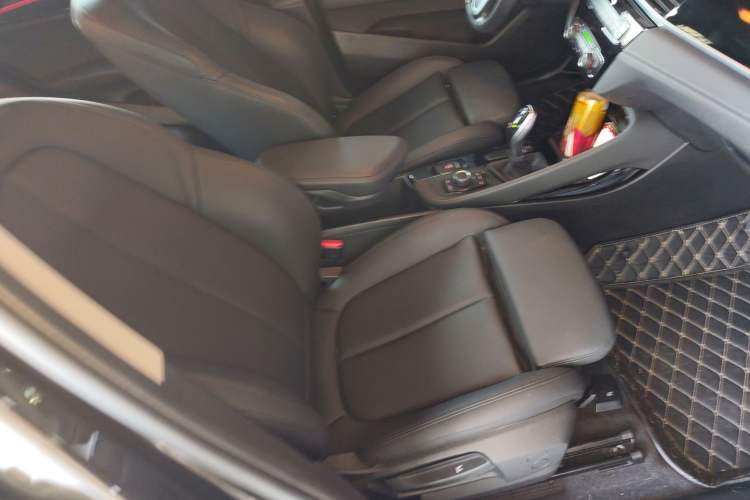 Used BMW X2 2019 sDrive20i M Sport Package China VI Emission Standard Right Front Seat