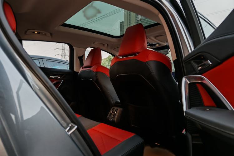 Used BMW X2 2024 sDrive25i M Sport Package Interior 7