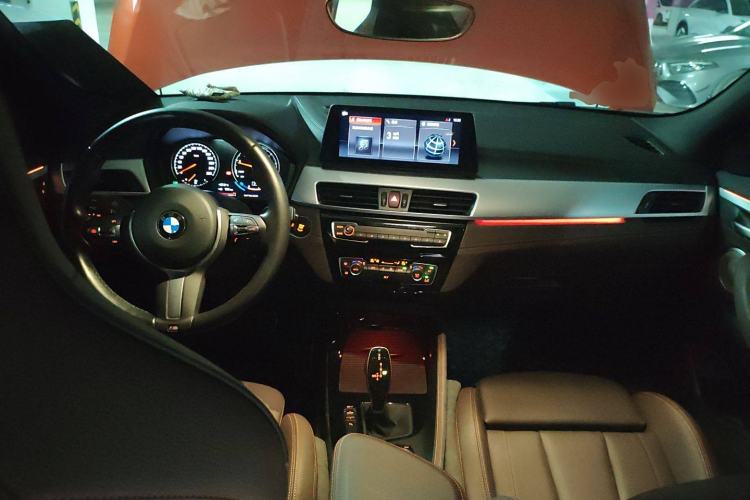 Used BMW X2 2021 Updated xDrive25i Midnight Edition Center Console