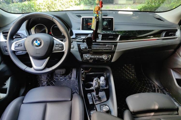 Used BMW X2 2018 sDrive25i Leading Model M Sport Package China V Center Console