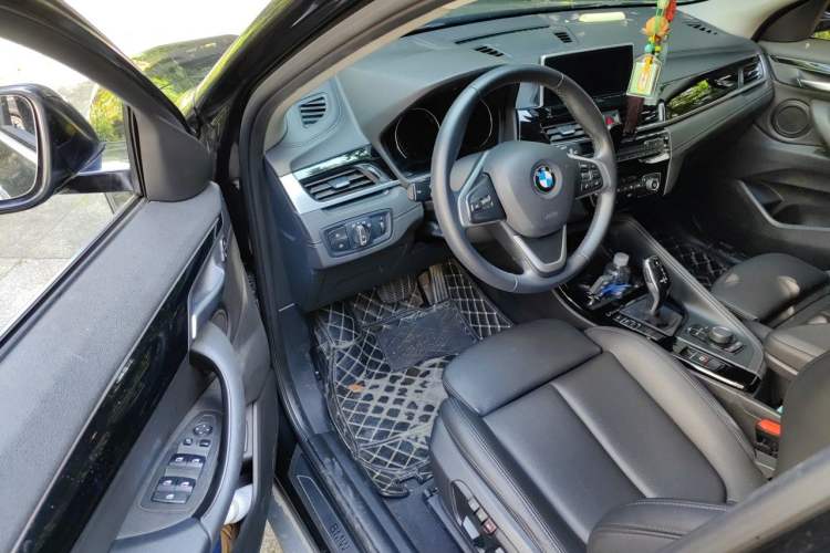 Used BMW X2 2018 sDrive25i Leading Model M Sport Package China V Driver Seat