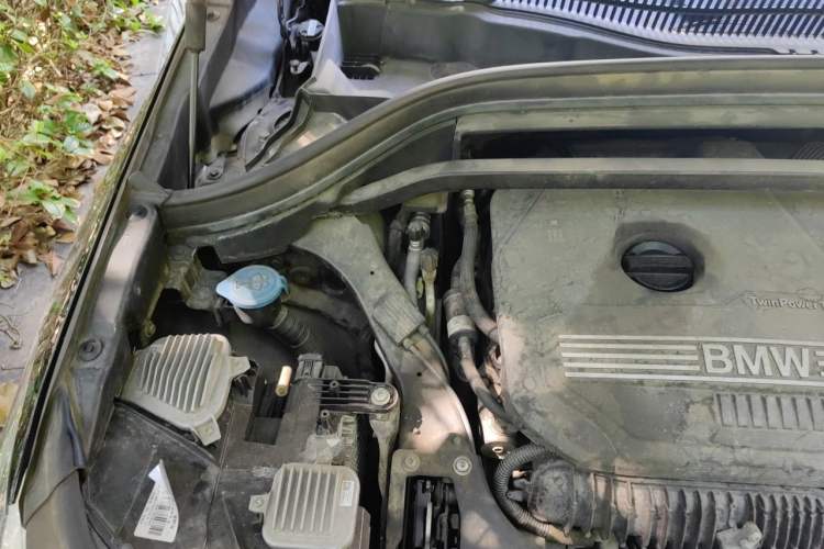 Used BMW X2 2018 sDrive25i Leading Model M Sport Package China V Engine Bay Right